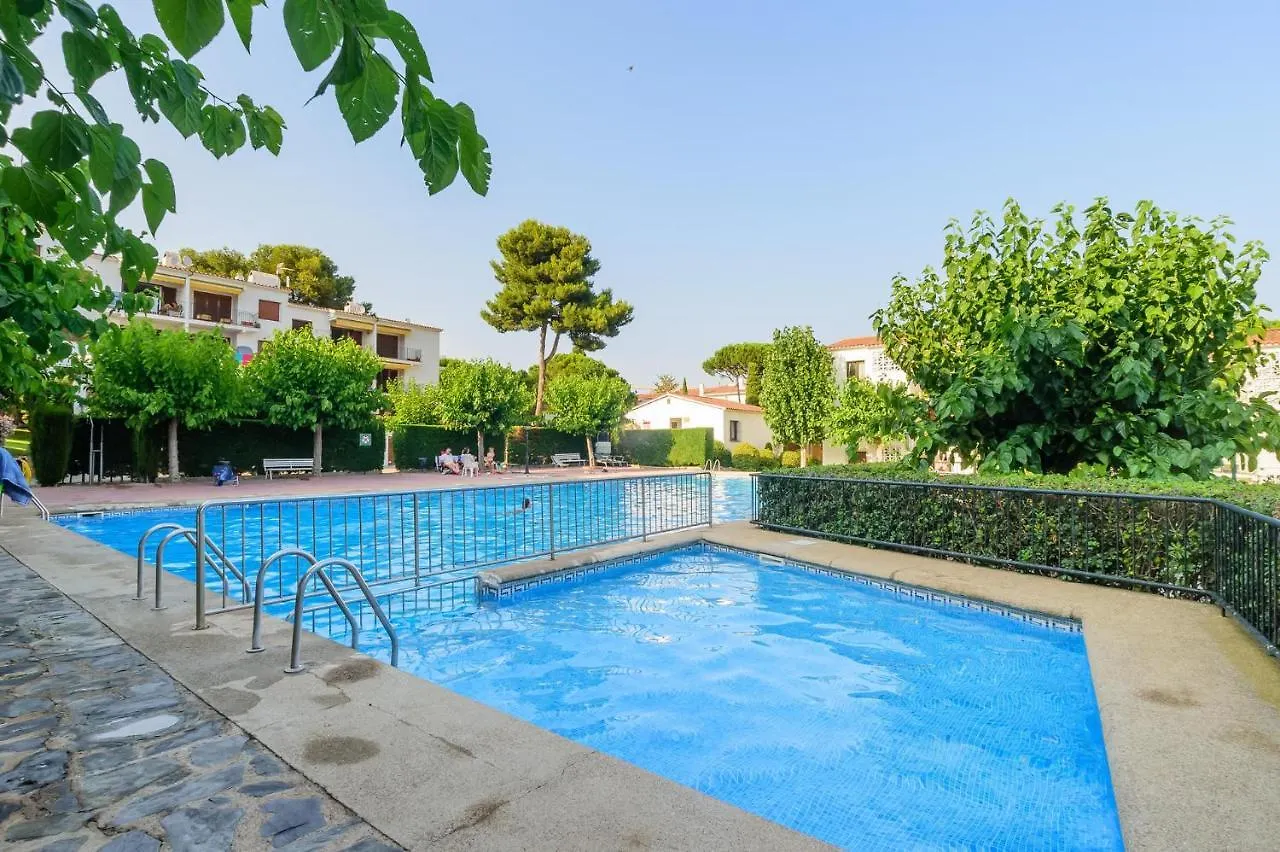 M-4 Calella De Palafrugell 4 Pax location